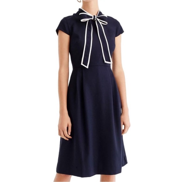 Elegant Navy Dress with White Trim - Picture 1 of 3